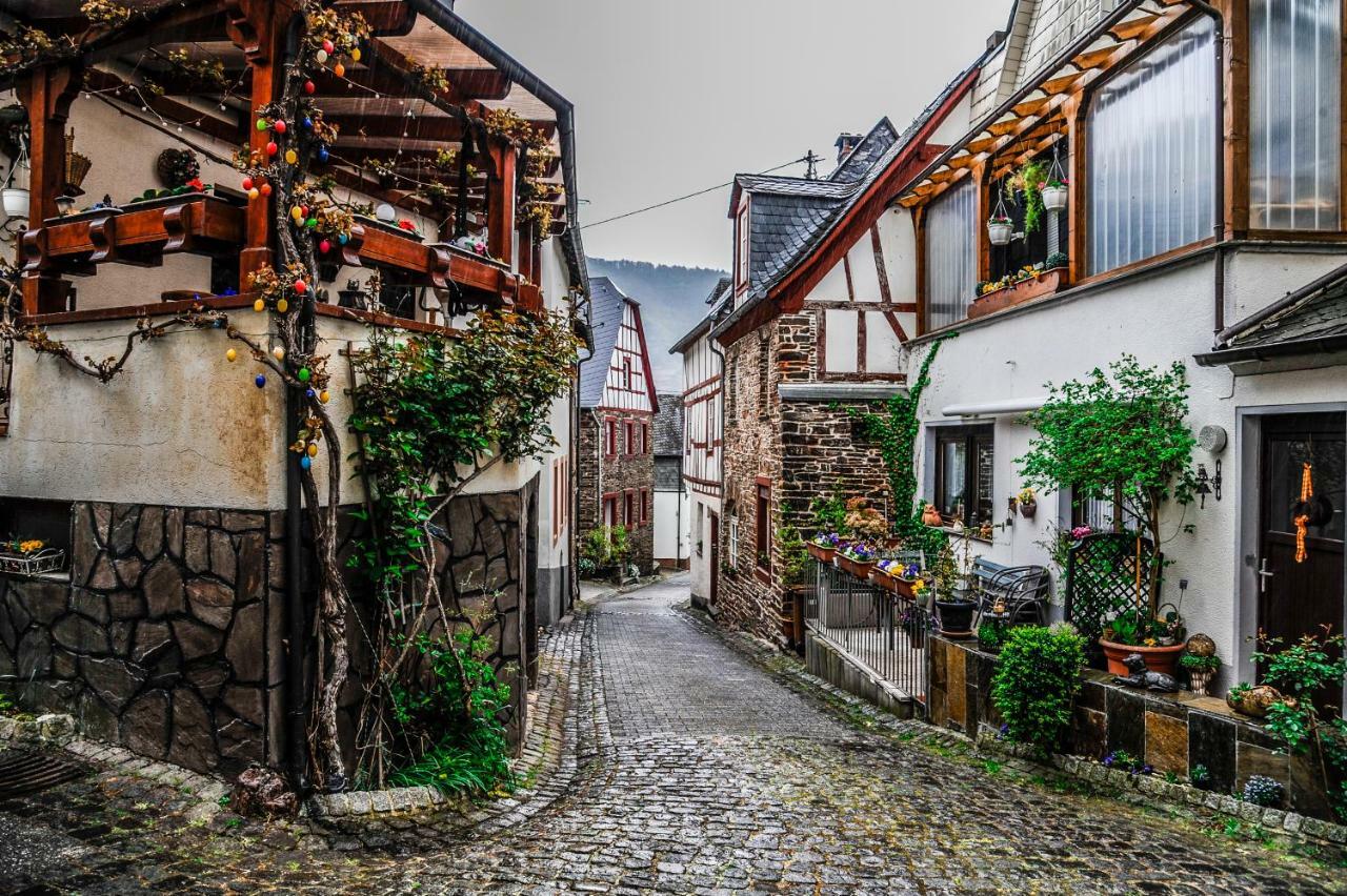 Ferienhaus Am Kloster Stuben Bremm Bagian luar foto